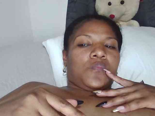 ALEJANDRA07 webcam
