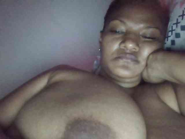 ALEJANDRA07 webcam