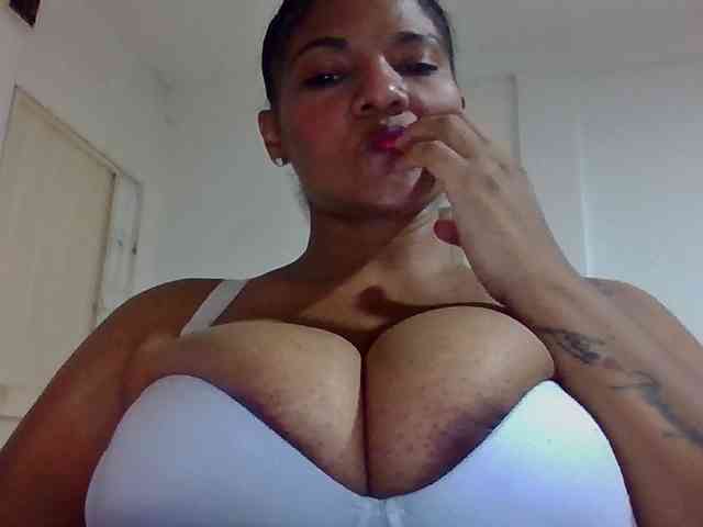 ALEJANDRA07 webcam