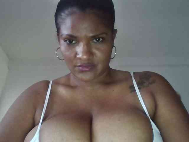 ALEJANDRA07 webcam