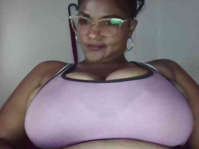 ALEJANDRA07 webcam
