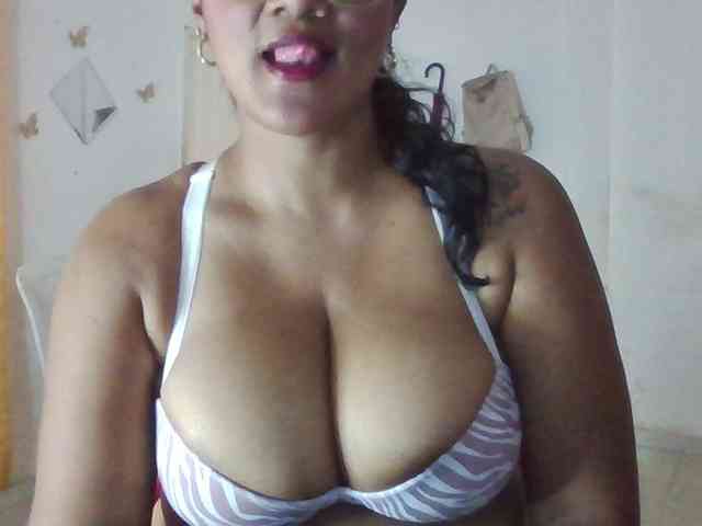 ALEJANDRA07 webcam