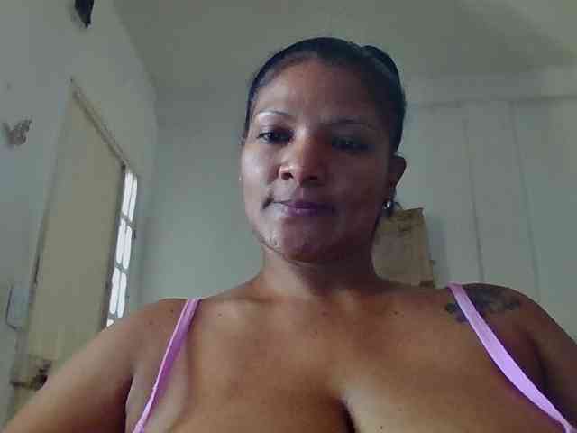 ALEJANDRA07 webcam
