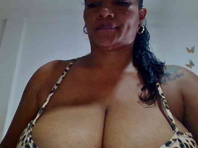 ALEJANDRA07 webcam