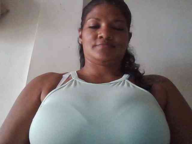 ALEJANDRA07 webcam