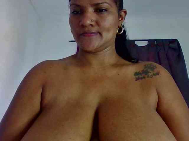 ALEJANDRA07 webcam
