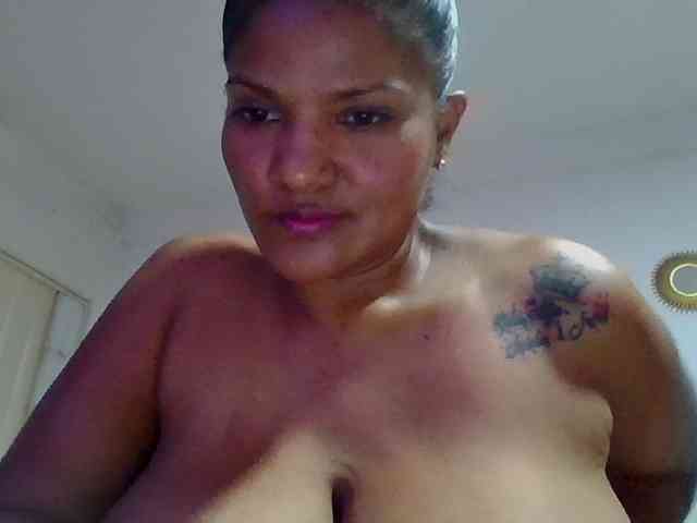 ALEJANDRA07 webcam
