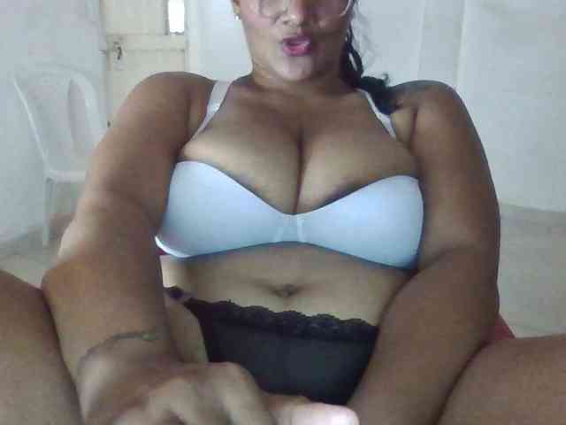 Mayito-love- Live Webcam on BongaCams
