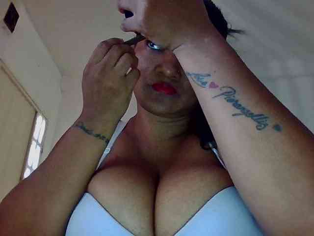 ALEJANDRA07 webcam