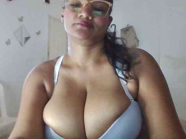 ALEJANDRA07 webcam