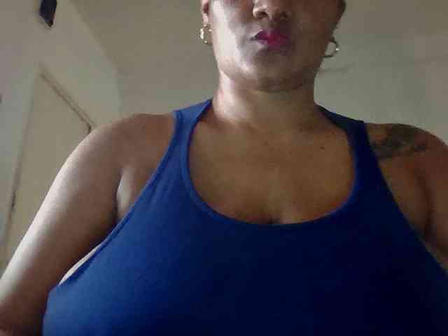 ALEJANDRA07 webcam