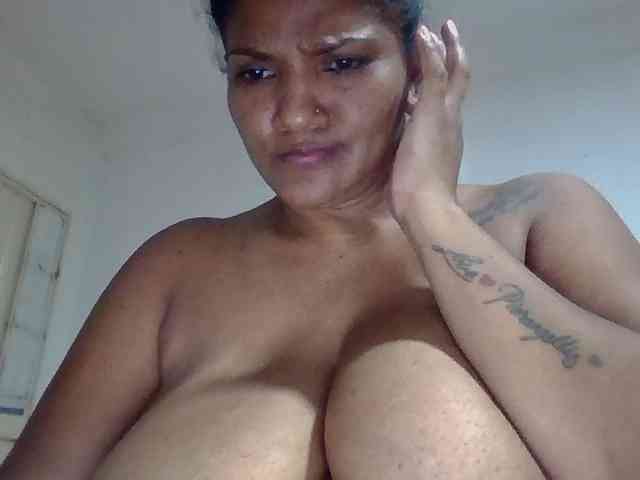 alejandra07's live room