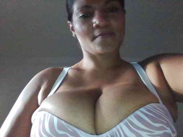 ALEJANDRA07 webcam