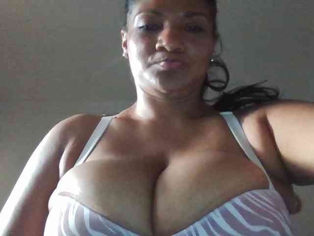 ALEJANDRA07 webcam