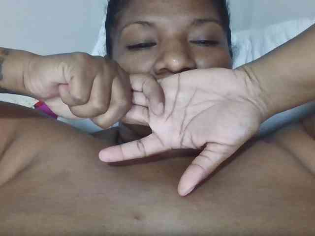 ALEJANDRA07 webcam