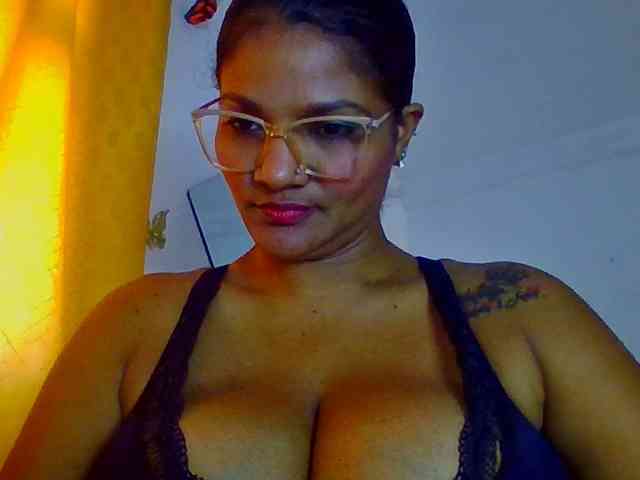 ALEJANDRA07 webcam