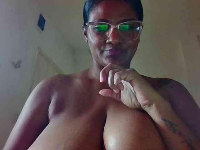 ALEJANDRA07 webcam