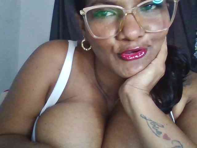 ALEJANDRA07 webcam