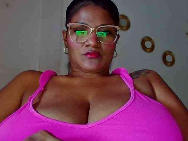 ALEJANDRA07 webcam