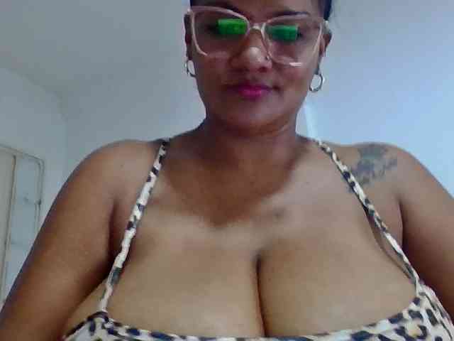 ALEJANDRA07 webcam