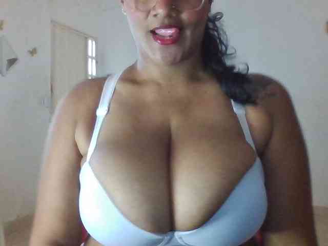 ALEJANDRA07 webcam