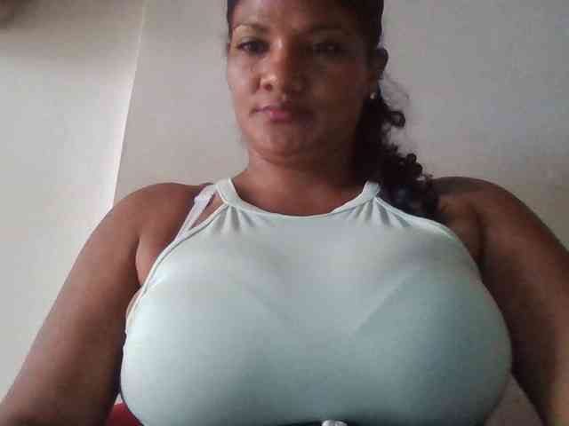 ALEJANDRA07 webcam