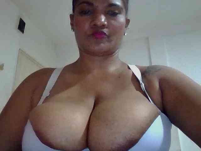 ALEJANDRA07 webcam