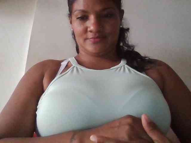 ALEJANDRA07 webcam