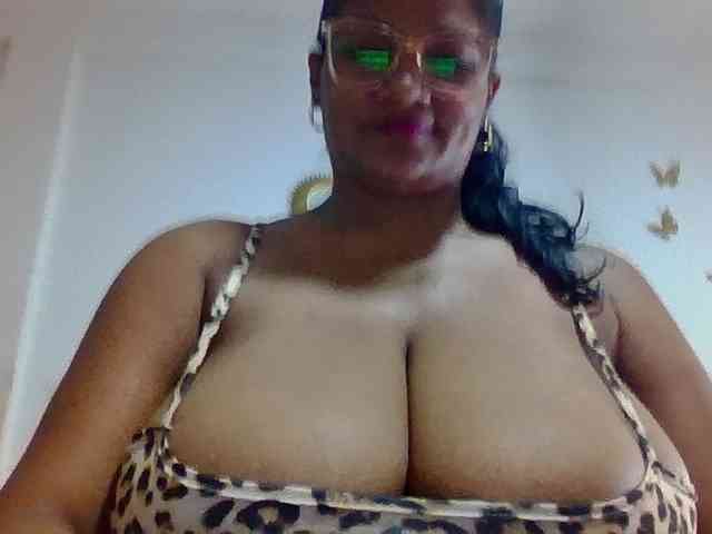 ALEJANDRA07 webcam