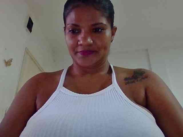 ALEJANDRA07 webcam