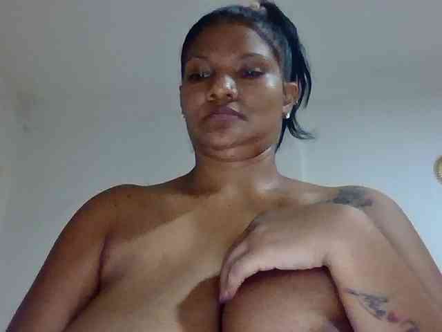ALEJANDRA07 webcam