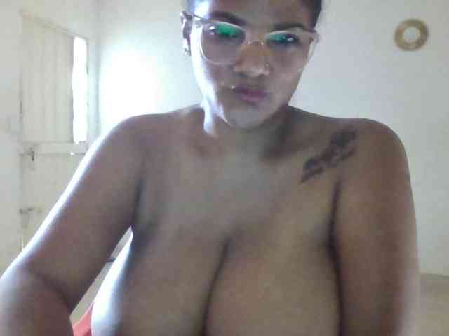 ALEJANDRA07 webcam