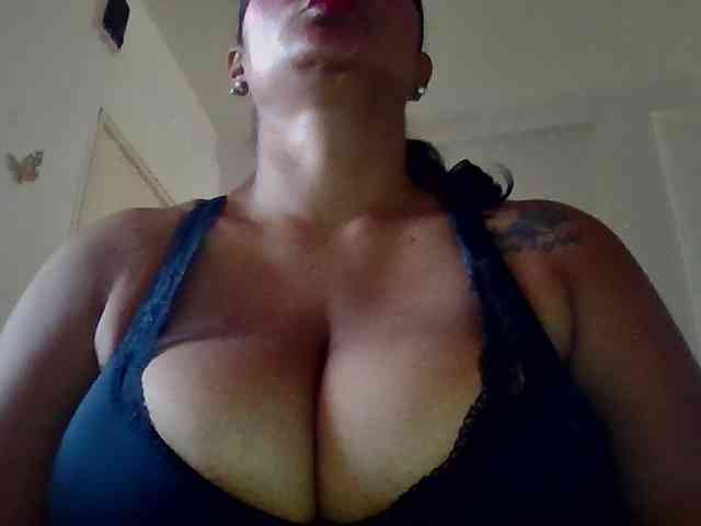 ALEJANDRA07 webcam