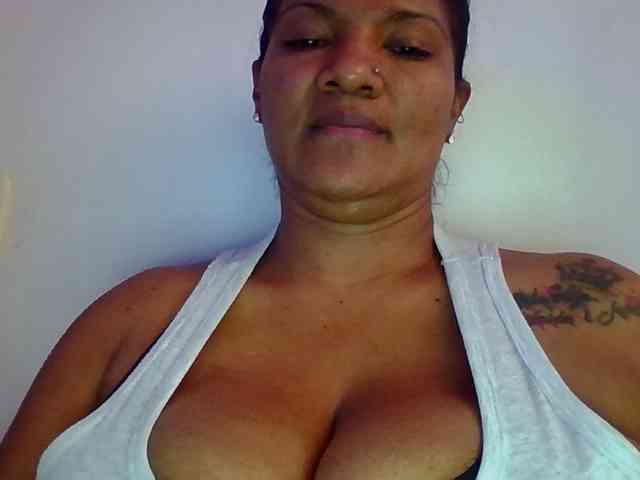 ALEJANDRA07 webcam