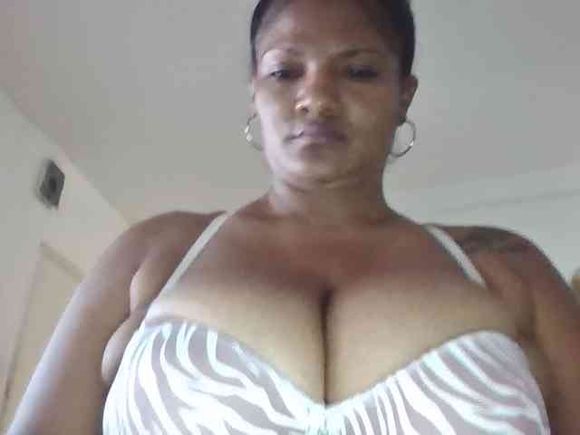 ALEJANDRA07 webcam