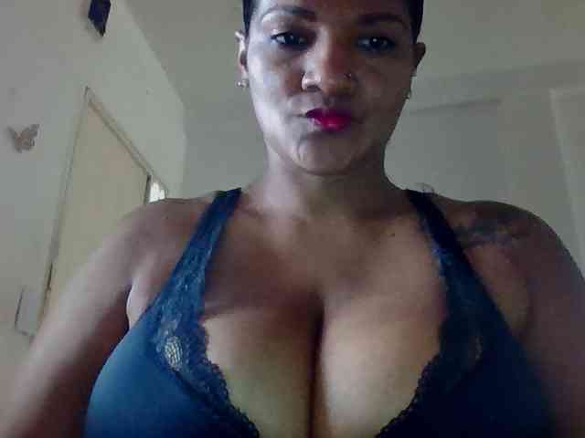 ALEJANDRA07 webcam