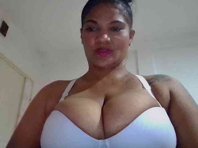ALEJANDRA07 webcam