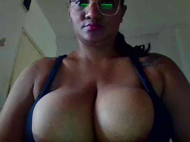 ALEJANDRA07 webcam