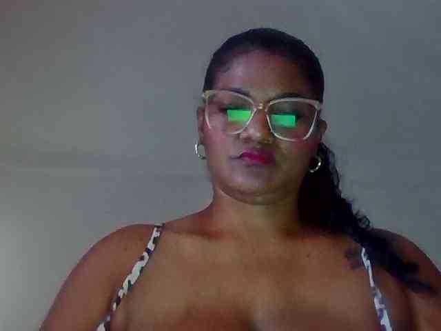 ALEJANDRA07 webcam