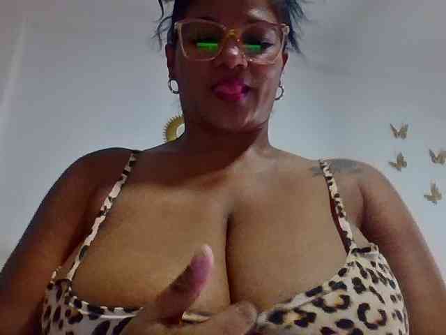 ALEJANDRA07 webcam