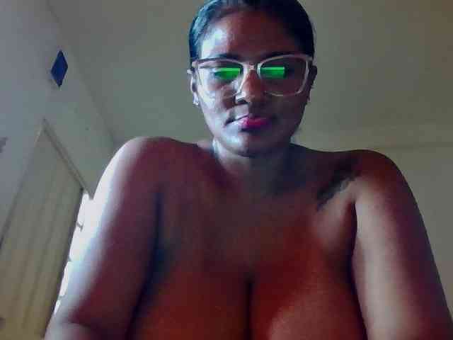 ALEJANDRA07 webcam