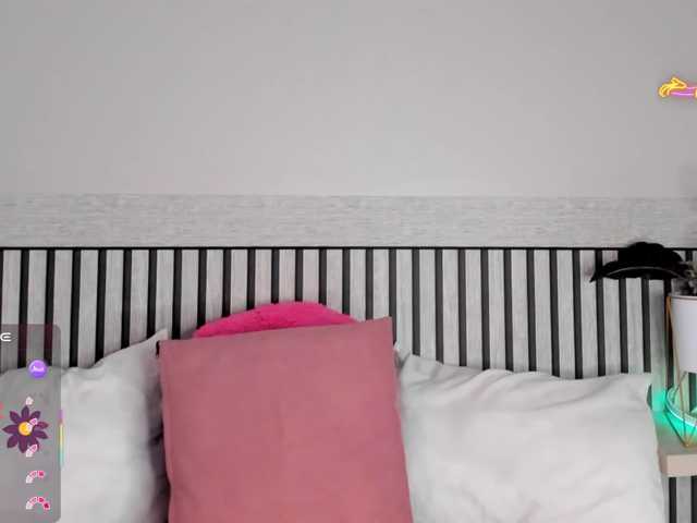 Enchanttres live cam
