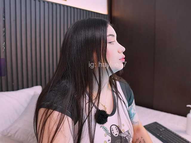 haylie-1 live cam on BongaCams