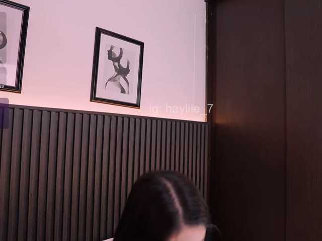 haylie-1 live cam preview