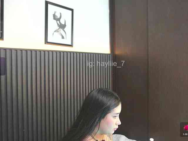haylie-1 Live Webcam on BongaCams