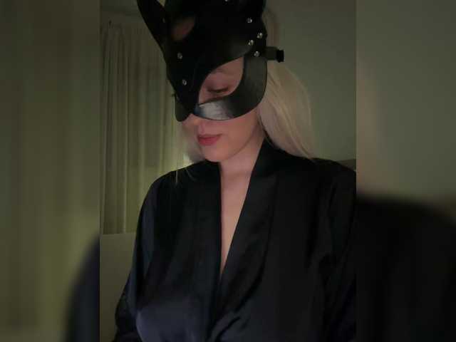 MissDafna's BongaCams show and profile