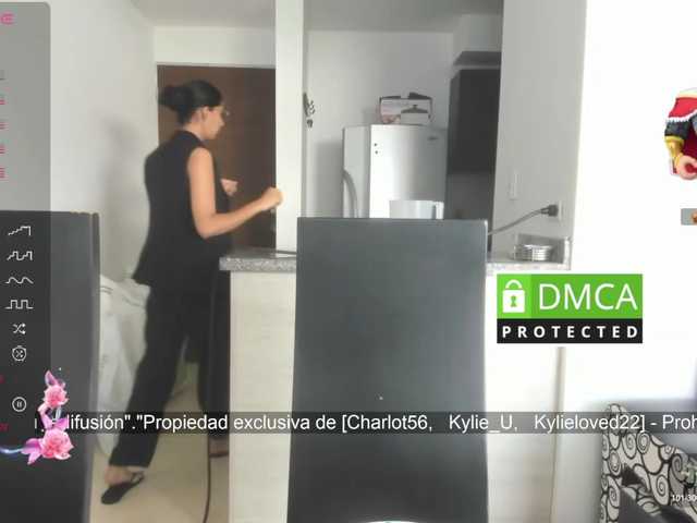 kylieloved22 live webcam show