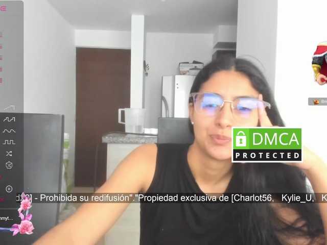 kylieloved22 live cam on BongaCams