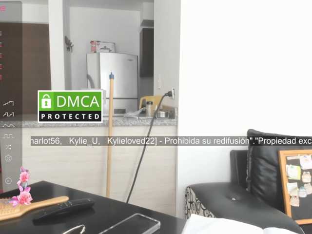 kylieloved22 live cam preview