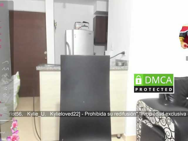 kylieloved22 live webcam show